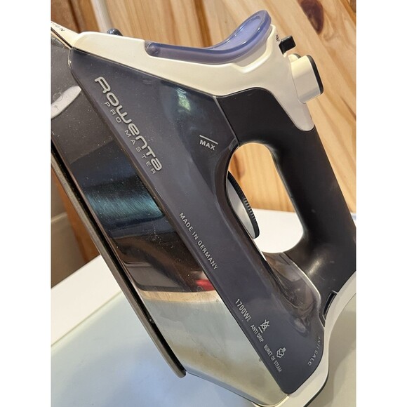 Rowenta Pro Master Iron Model DW8080 Made in Germany 1715W Steam Auto Off Clean - Picture 3 of 9